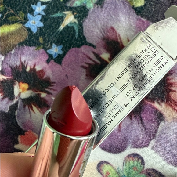 New! Buxom Full Force Plumping Lipstick in Winner - Picture 4 of 4